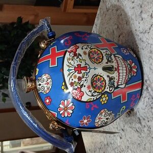 Cowgirl Trendy Skull Design Handbag/ Crossbody NEW